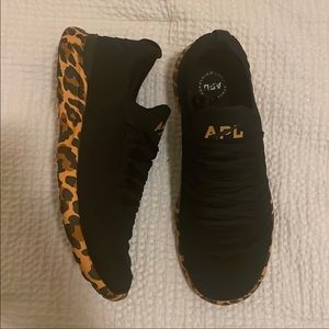Black/ Cheetah APL Techloom Wave